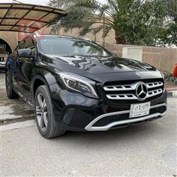 مێرسێدس بێنز GLA
